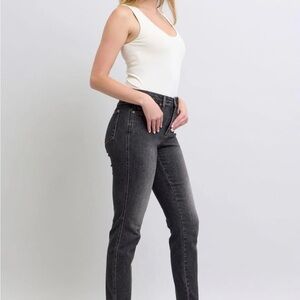 Judy Blue Cropped tummy control 9/29 brand new